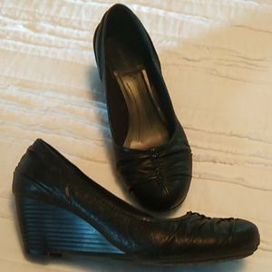 Baretrap Wedge Pumps